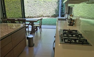 Casa en Venta, con vista a campo de golf en  Zapopan, Jalisco.