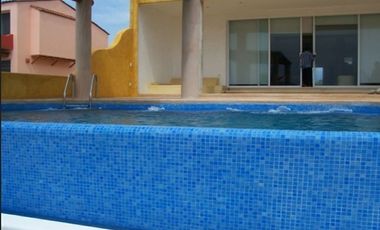 Casa en Venta en Playa Blanca, Zihuatanejo, Gro, México