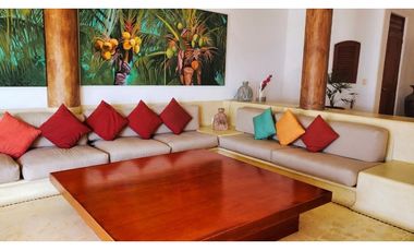 Casa en Venta en Playa Blanca, Zihuatanejo, Gro, México