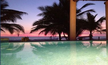 Casa en Venta en Playa Blanca, Zihuatanejo, Gro, México