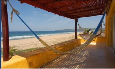 Casa en Venta en Playa Blanca, Zihuatanejo, Gro, México