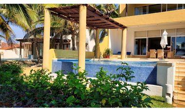 Casa en Venta en Playa Blanca, Zihuatanejo, Gro, México