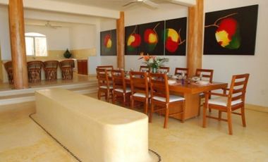 Casa en Venta en Playa Blanca, Zihuatanejo, Gro, México