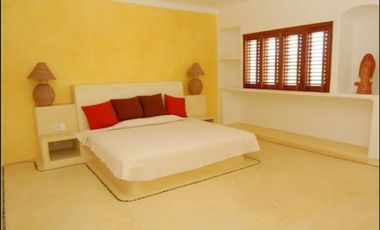 Casa en Venta en Playa Blanca, Zihuatanejo, Gro, México