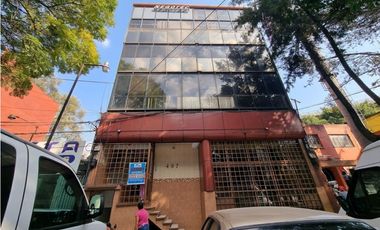 Oficina en Venta en Patriotismo.