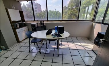 Oficina en Venta en Patriotismo.