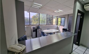 Oficina en Venta en Patriotismo.