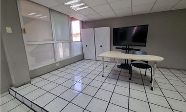 Oficina en Venta en Patriotismo.