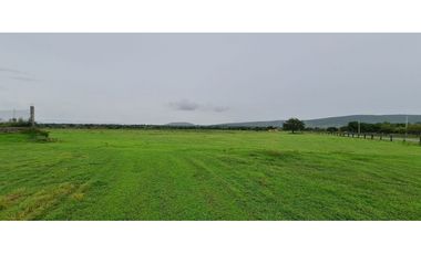 Aeródromo en Venta en Tequesquitengo, Morelos.