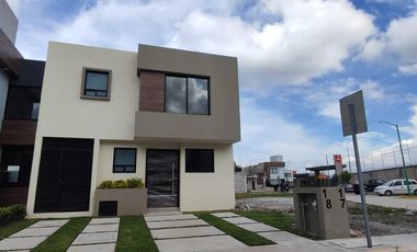 Casa en condominio en  ARAUCARIA 3, SAN MATEO ATENCO