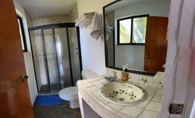 INCREÍBLE RESIDENCIA FRENTE AL LAGO DE TEQUES