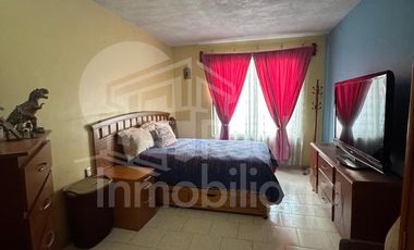 Casa en Jardines del Alba