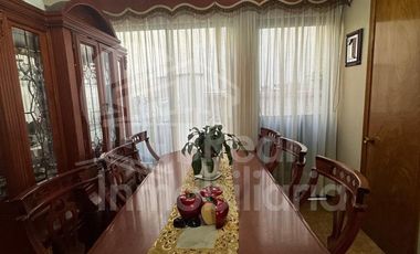 Casa en Jardines del Alba