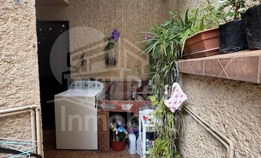 Casa en Jardines del Alba