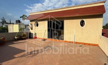 Casa en Jardines del Alba