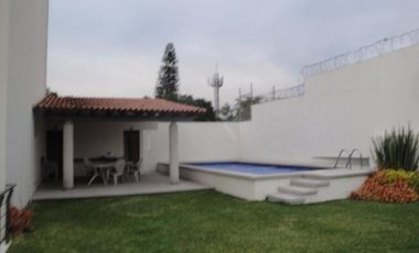 Departamento en renta con alberca, jardin y vigilancia, cerca de autopista