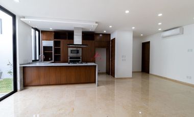 CASA EN VENTA EN COTO FONTEÉ, SOLARES ZAPOPAN JALISCO.
