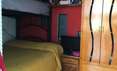 Casa con potencial y amplios espacios