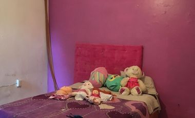 Casa con potencial y amplios espacios