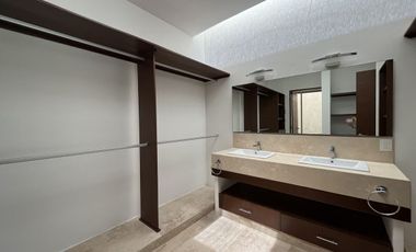 Renta Residencia una sola planta Yucatán Country Club