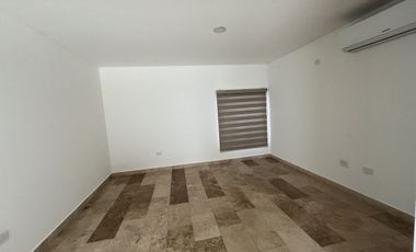 Renta Residencia una sola planta Yucatán Country Club