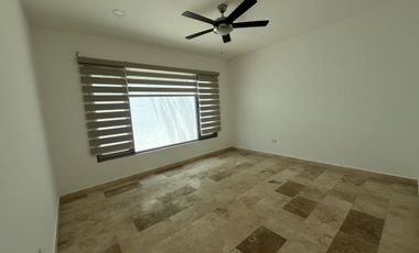 Renta Residencia una sola planta Yucatán Country Club