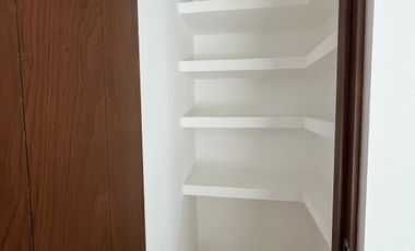 Renta Residencia una sola planta Yucatán Country Club
