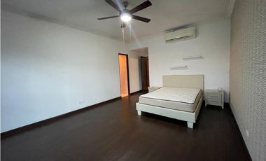 ALQUILER DE APARTAMENTO EN AV BALBOA - PH MIRAMAR PLAZA
