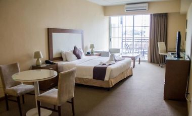 VENDO HOTEL EN CIUDAD DE PANAMA DE 300HABITACIONES MLD