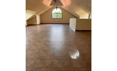 VENTA CASA ANCÓN 4 REC URBANIZACIÓN LLANOS DE CURUNDU CV