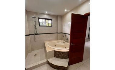 VENTA CASA ANCÓN 4 REC URBANIZACIÓN LLANOS DE CURUNDU CV