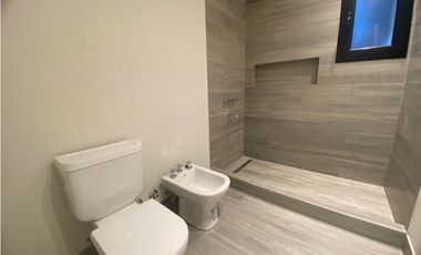 CASA EN VENTA BARRIO PIONEROS CALIFORNIANA MODERNA