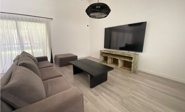 CASA EN VENTA BARRIO PIONEROS CALIFORNIANA MODERNA