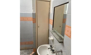 CASA AL FRENTE DE 3 AMBIENTES PARA RECICLAR