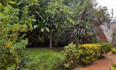 DEPOSITO EN VENTA CON VIVIENDA, OFICINA Y LOCAL LOMAS DE SAN ISIDRO
