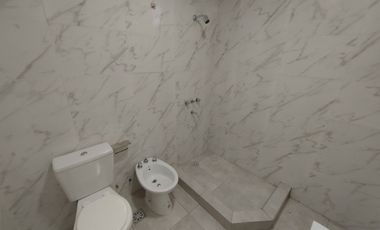 Departamento Tipo Casa en alquiler en Lanus Oeste