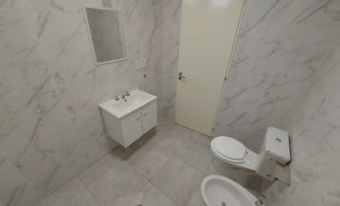 Departamento Tipo Casa en alquiler en Lanus Oeste