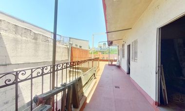 VENTA CASA 10 AMBIENTES BOEDO COCH PATIO Y TERRAZA