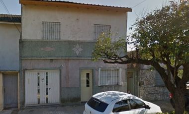 Casa PH en venta en Ramos Mejia Sur