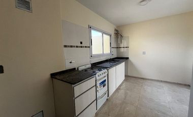 Departamento en alquiler en Bernal Oeste