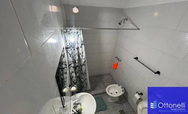 Departamento en venta de 2 dormitorios c/ cochera en Costa Azul