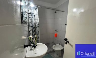 Departamento en venta de 2 dormitorios c/ cochera en Costa Azul
