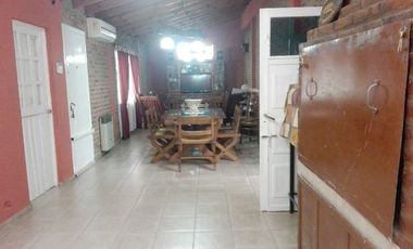 Casa PH en venta en Bernal Centro