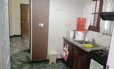 Casa PH en venta en Bernal Centro