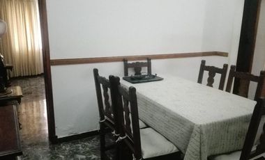 Casa PH en venta en Bernal Centro