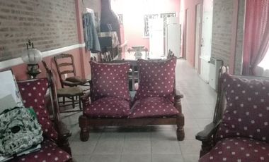 Casa PH en venta en Bernal Centro