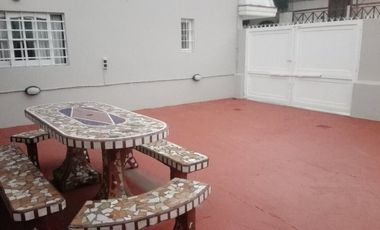 Casa PH en venta en Bernal Centro