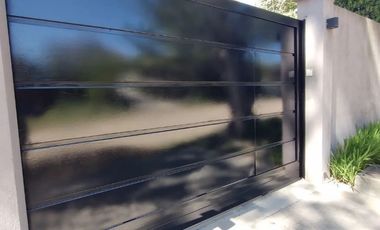 Casa en venta en Villa Gesell