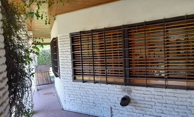 VENTA CASA QUINTA 5 AMBIENTES EN PONTEVEDRA
