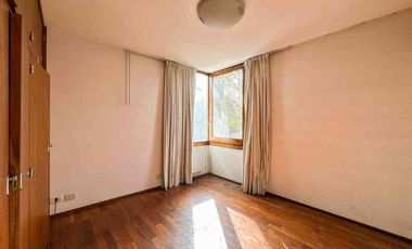 ALQUILER CASA  5 AMBIENTES  B. C. LA COLINA